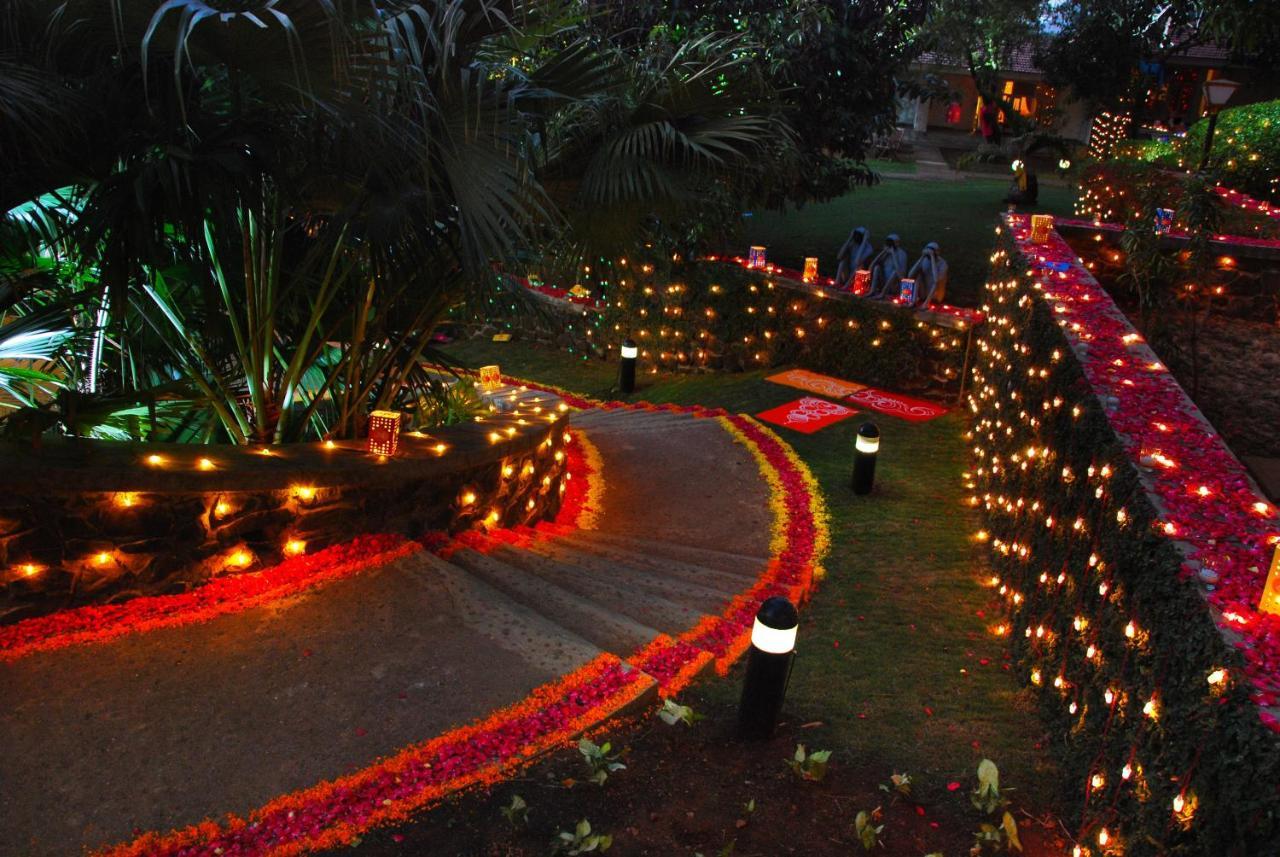 Manas Resort With Petting Zoo, Igatpuri Esterno foto